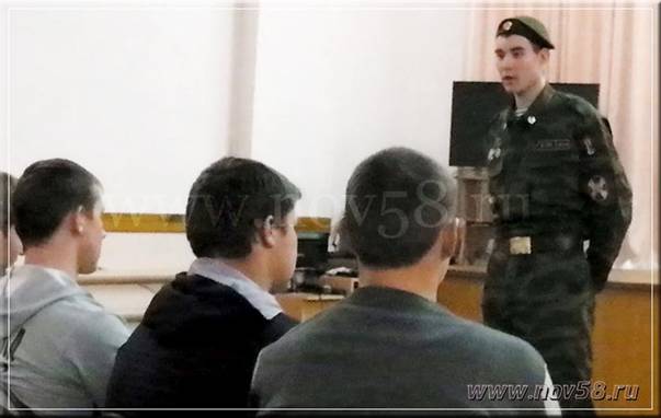 Выпускник Камешкирского сельскохозяйственного техникума Сергей Сапров встретился со студентами