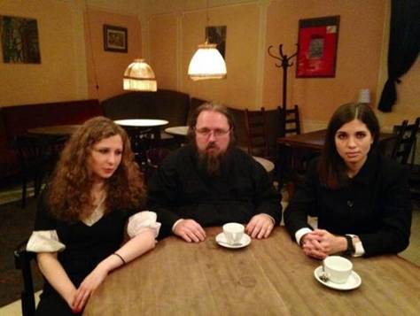 Представитель РПЦ Андрей Кураев встретился с Pussy Riot