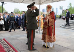 Предстоятель Русской Православной Церкви принял участие в духовно-патриотической акции «Георгиевский парад — дети победителей»