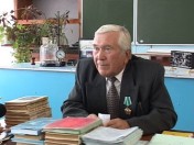 Учитель с 40-летним стажем Рифат Девликамов раскрыл секрет успеха у детей