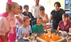 Дом-интернат в Мокшане посетили представители армянской национально-культурной автономии