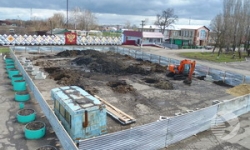 Жители Башмаково возмущены строительством на главной площади поселка