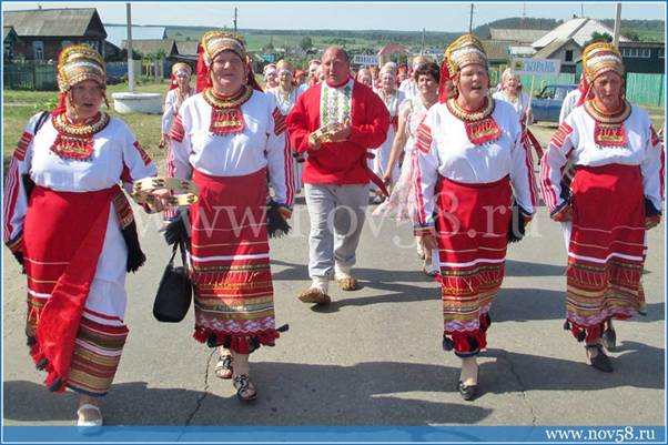 Чумаевский ансамбль принял участие в фестивале мордовской культуры в Ульяновской области