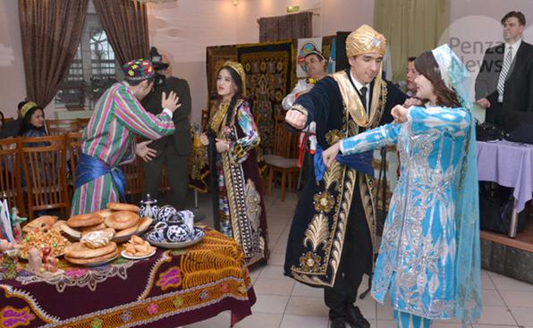 В Пензе представители узбекской общины отметили праздник Навруз