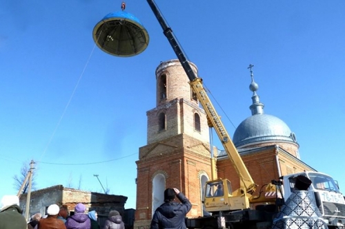На восстановленной колокольне с. Знаменское появился купол