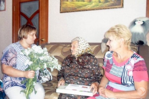 Президент поздравил жительницу села Поим с 90-летием