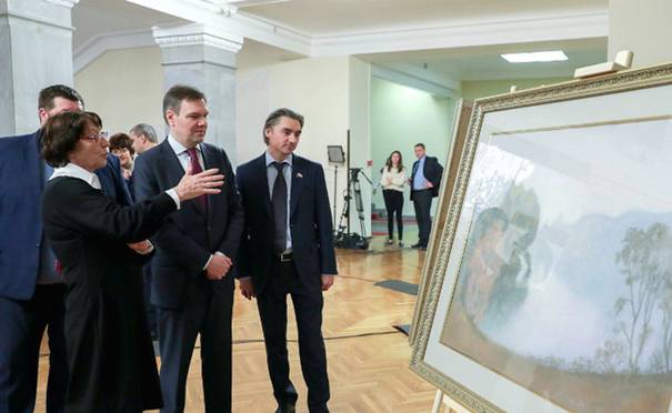 В Госдуме открыта выставка, посвященная 80-летию пензенских «Тархан»